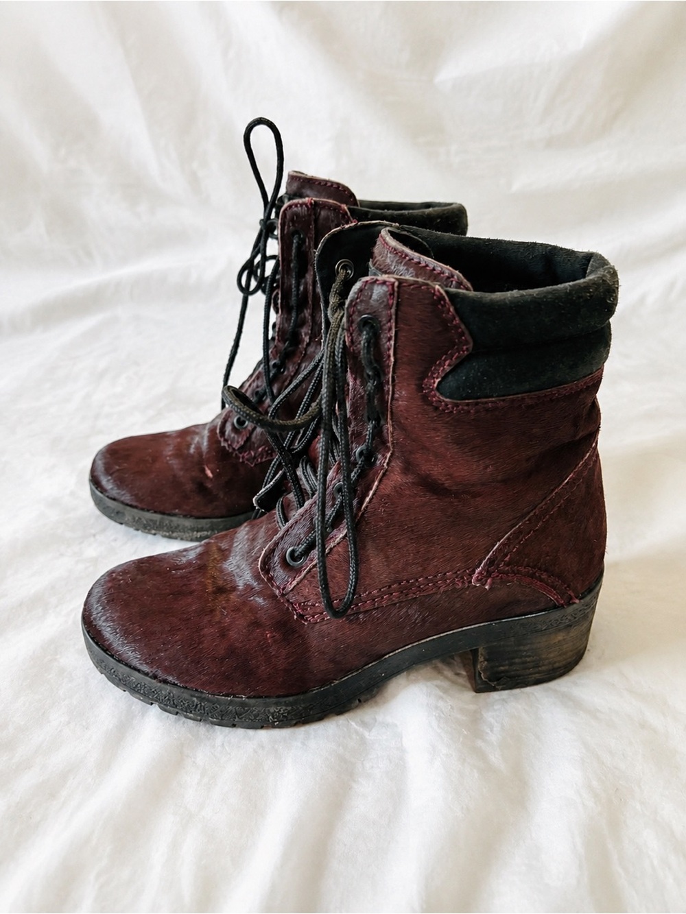 Cougar Darbi Burgundy Calf Hair Lace-Up Ankle Boots Women’s Size 8M
